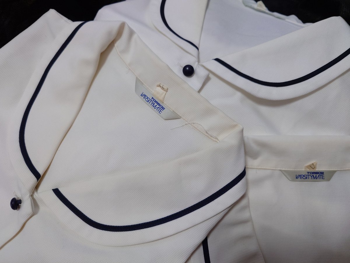 takken00511's tweet photo. 制服を売ったほうがいい理由
それは保管しておくとできる黄ばみ。こうなると状態悪いと判断されちゃうから、きれいなうちに売ったほうがいいですね。 https://t.co/VMEhExXWZN