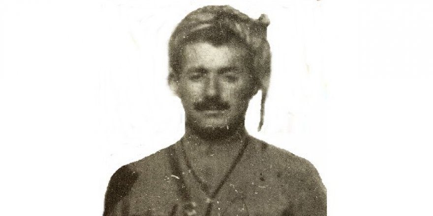 “Varlığı diğer ırklar nezdinde yok sayılmak üzere kararlaştırılan Arî kökenden bir topluma hizmetim söz konusudur. Hem de bu çilekeş büyük ulusun Arî kökeninin şanından yoksun oluşuna engel olmaya ve onları tanıtmaya gayret edeceğim.”