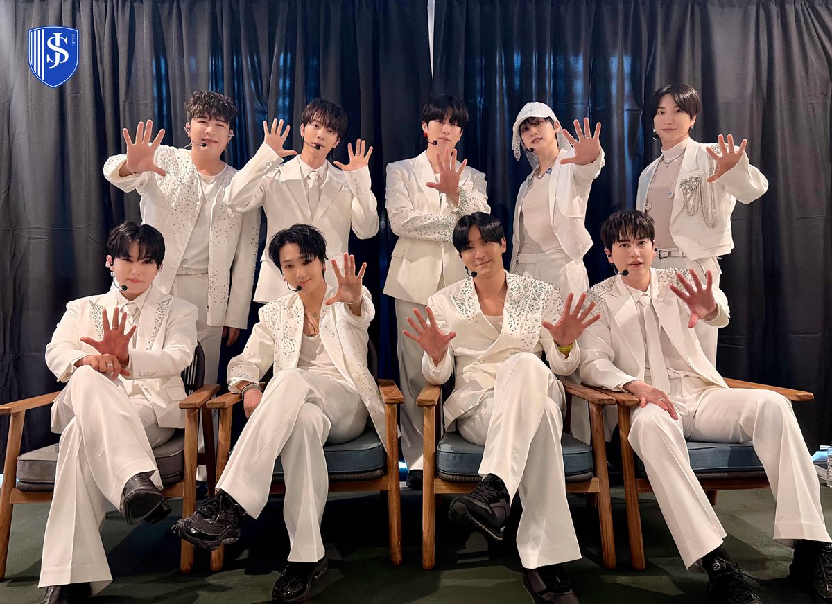 🖐️

#슈퍼주니어 #SUPERJUNIOR
#SUPERSHOW10
#SUPERSHOW10inJAPAN