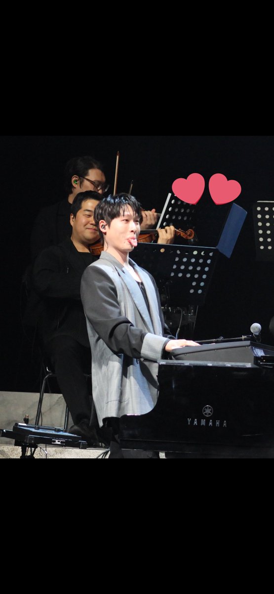 서프라이즈 성공해서 형오놀리는 은철이 귀엽지