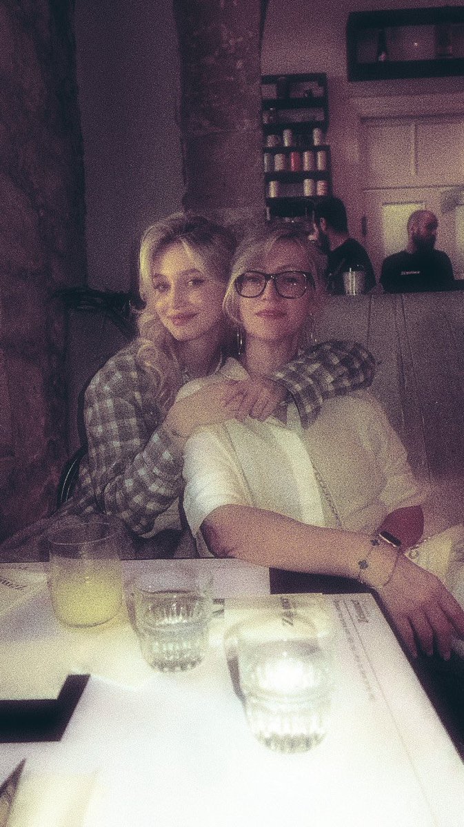 𝒜𝘯𝘨𝘦︩︪𝘭𝓑𝒍𝒂𝒏𝒄𝒉𝒂𝒓𝒅 ᥫ᭡ tweet media