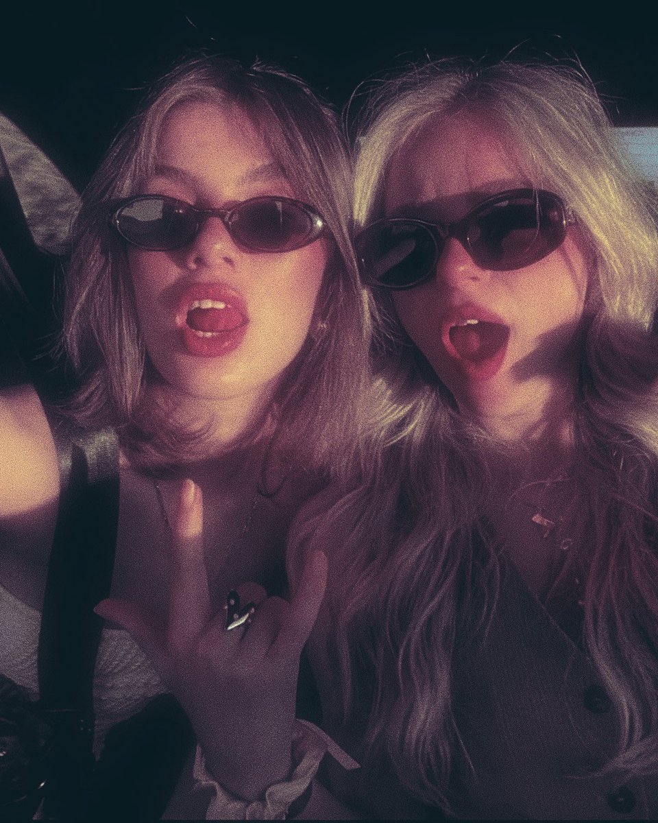 𝒜𝘯𝘨𝘦︩︪𝘭𝓑𝒍𝒂𝒏𝒄𝒉𝒂𝒓𝒅 ᥫ᭡ tweet media