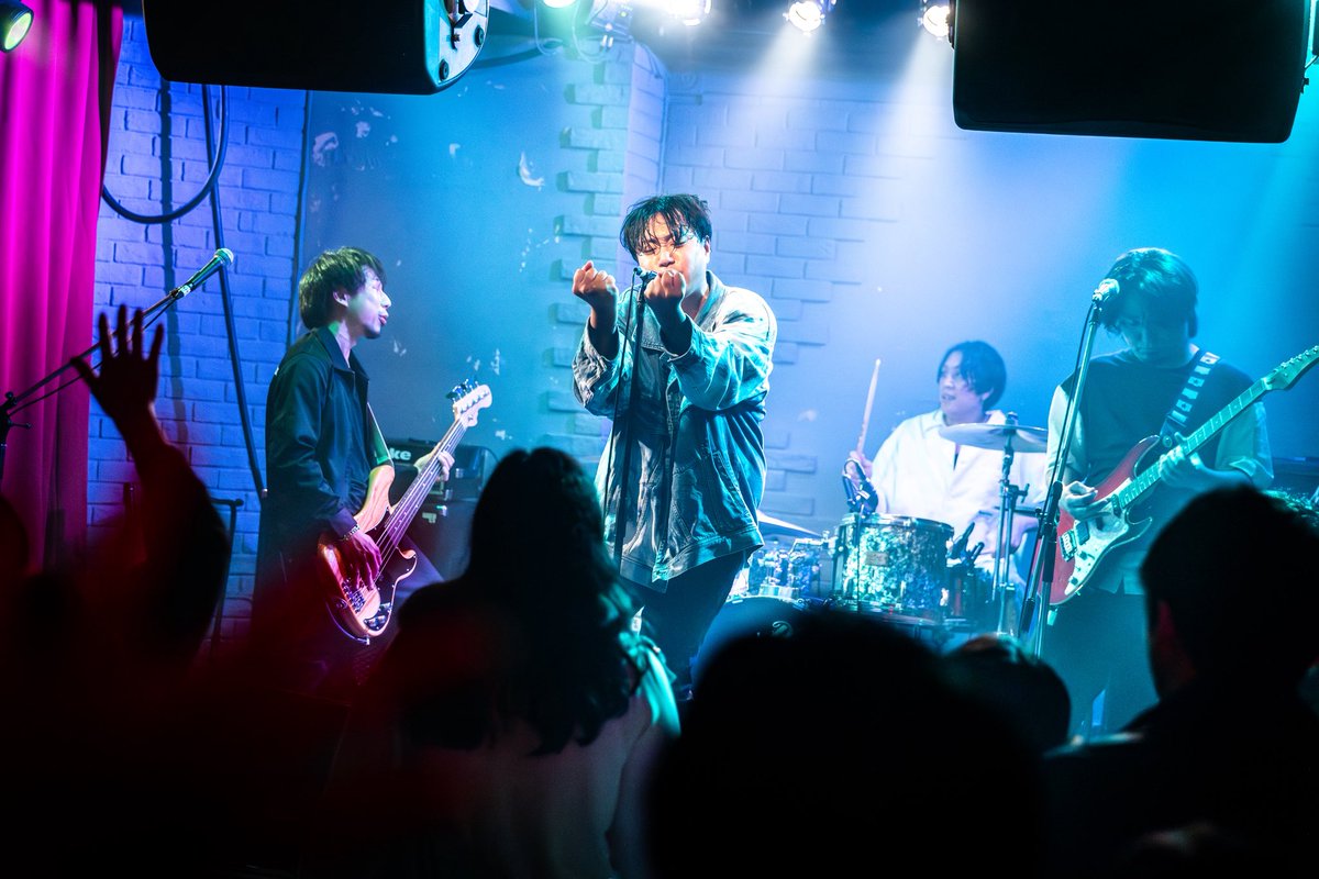 AnnonOfficial's tweet photo. 2026.03.07@Club Malcolm 

Annon LIVE PHOTO 2☝️☝️

📸@maichang__photo https://t.co/q8s5ubNTae