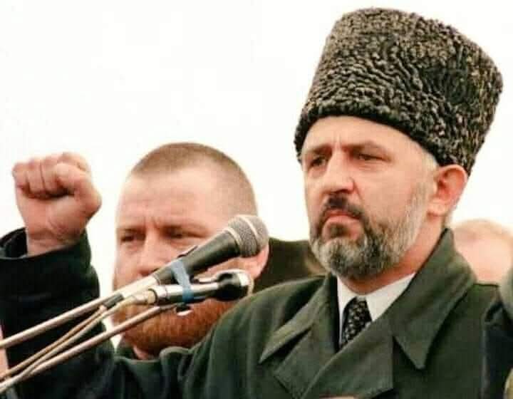 yuceltanay53's tweet photo. 8 Mart 2005 tarihinde şehit edilen Çeçen İçkerya Cumhuriyeti’nin üçüncü Cumhurbaşkanı Aslan Mashadov’u saygı ve minnetle anıyoruz.
#AslanMashadov #Çeçenya #İçkerya #Chechnya #Ichkeria #Kafkasya #KafkasDirenişi #Şehit #KafkasyaTarihi #TürkDünyası https://t.co/IAvvIMeCwc