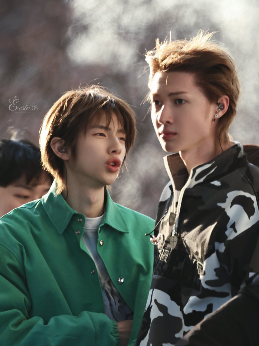 Étoile08 tweet media