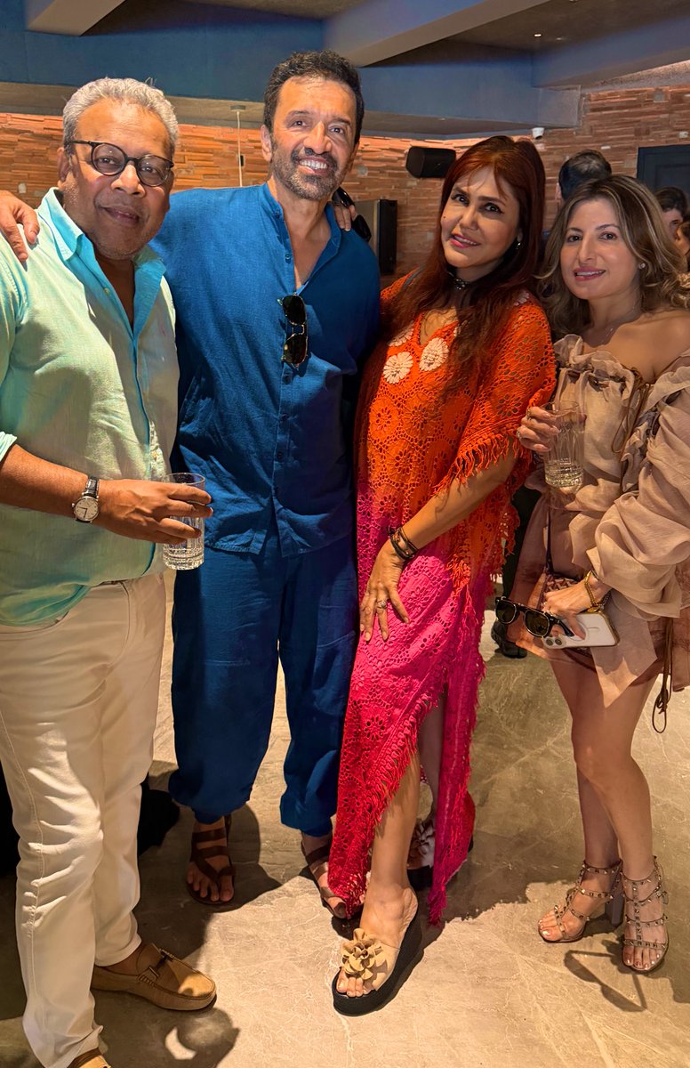 And <a href="/rahulakerkar/">Rahul Akerkar</a> opens his #culinary doors again with a #winner called #Flint ! I am reminded of the annual #Indigo brunch #parties that went on until 9pm today 
#NishaJamVwal #NishasMumbai