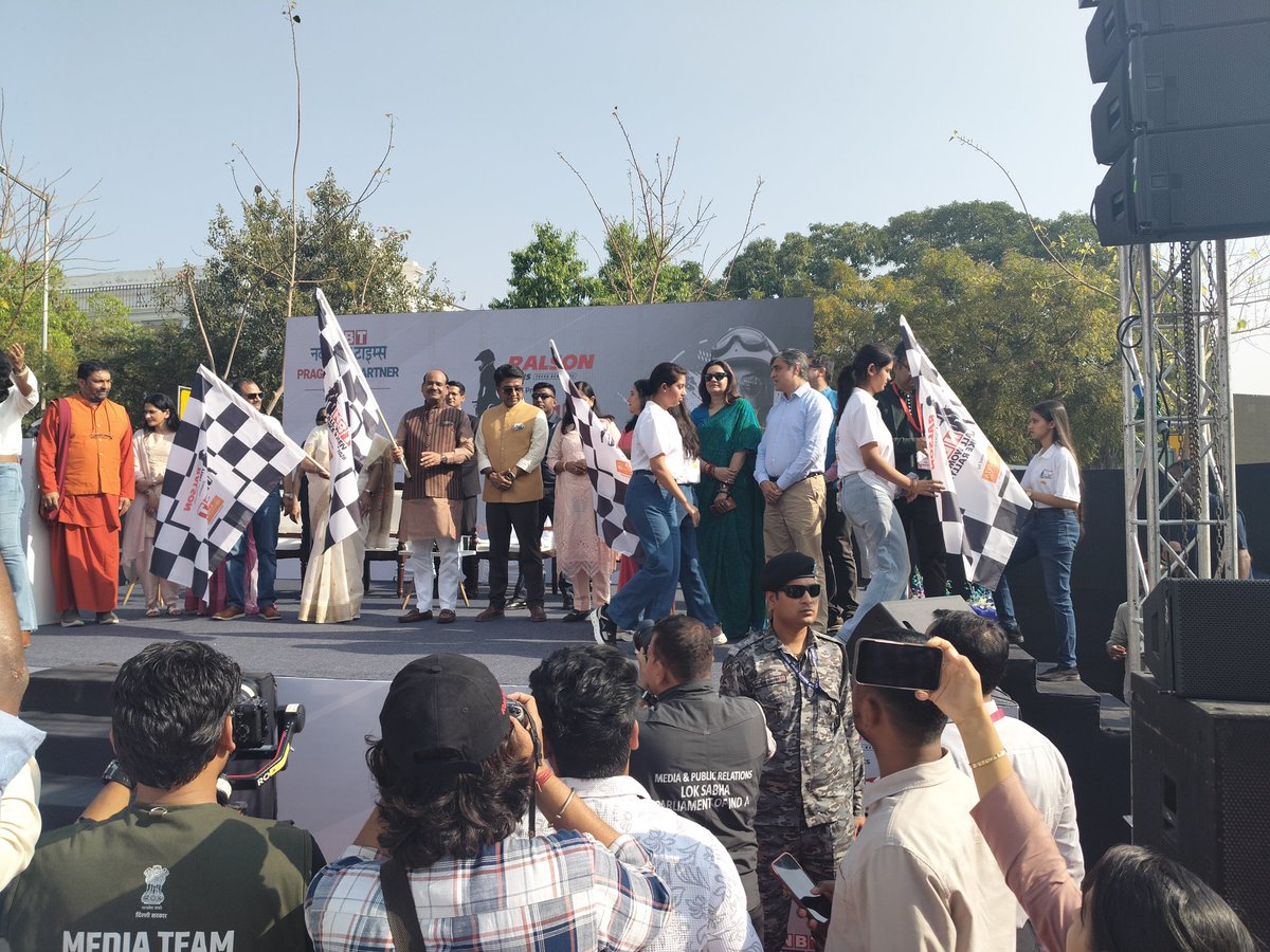 RajeshNBT's tweet photo. नवभारत टाइम्स द्वारा अंतरराष्ट्रीय महिला दिवस के मौके पर दिल्ली के सीपी में वूमन बाइक रैली का आयोजन किया गया। इस मौके पर लोकसभा अध्यक्ष ओम बिरला जी, दिल्ली की सीएम रेखा गुप्ता जी और अन्य गणमान्य लोग मौजूद थे। टीम एनबीटी जिंदाबाद।
#InternationalWomensDay2026 https://t.co/Vg0lYj39eU