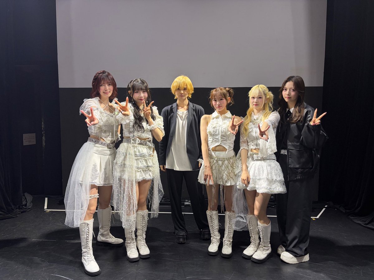 lo2q_SHO's tweet photo. 2.5次元俳優をやりながら、AKB48を卒業した妹のアイドルグループをプロデュースしてました。

全てが経験と学びの時間でした。心から感謝です

Nü FEEL. Producer 神越将 https://t.co/y1iK9nKosP