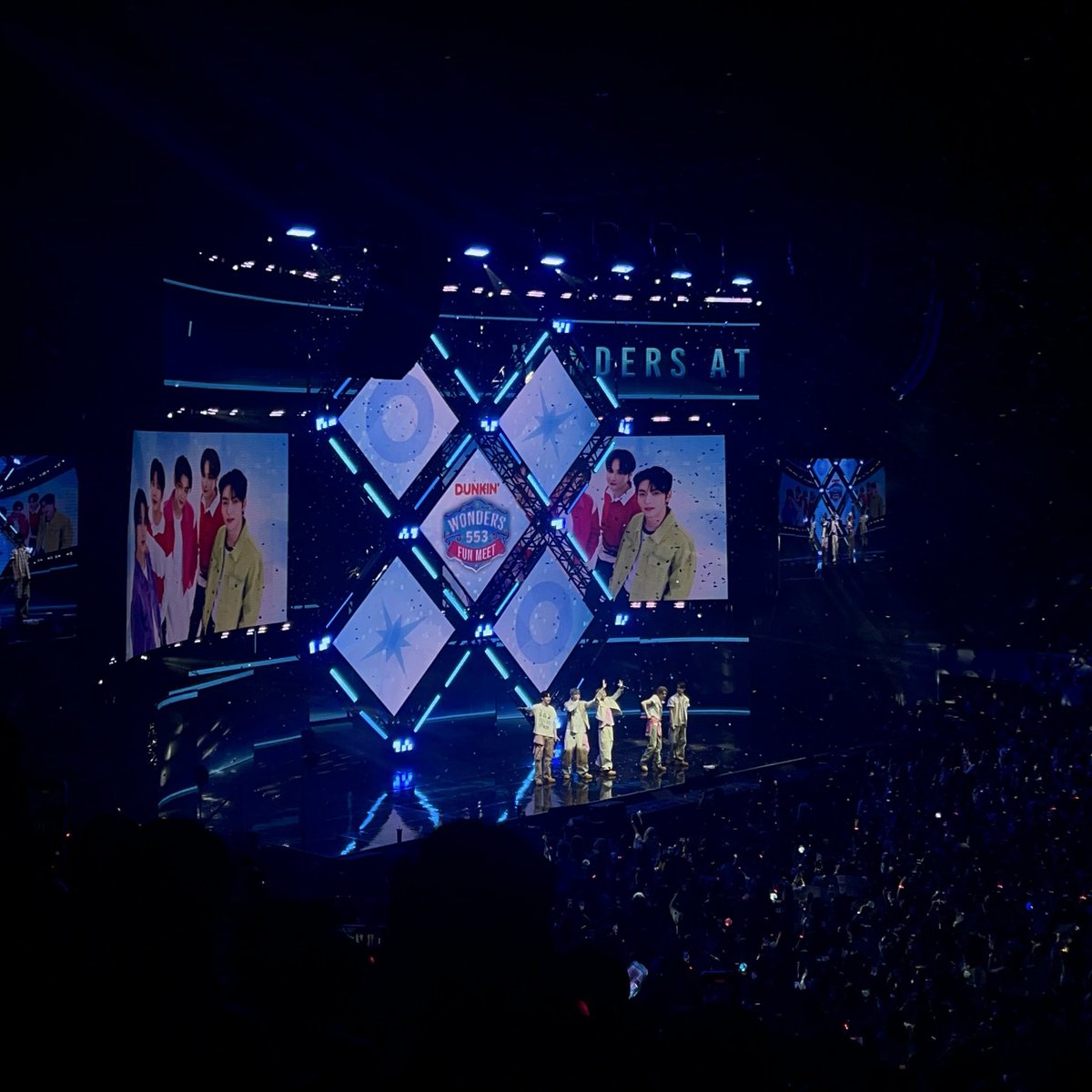 maiylaa's tweet photo. i missed my boys. core memory unlocked, again, by txt. love u 5 so much💙

#DunkinPH_WondersAt553 
#DunkinPH_TXT https://t.co/SSIlx3V2zR