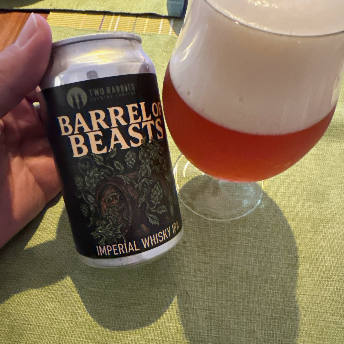 yassan168's tweet photo. うっまヽ(´ー`)ノ大分好み。
#TWORABBITS Barrel of Beasts
Imperial Whisky IPA https://t.co/FmUZ4FXmxj