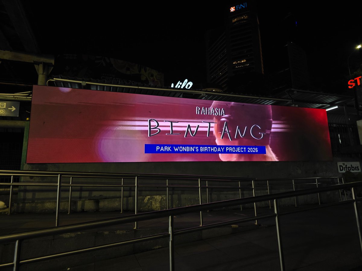 seokbinim's tweet photo. the star tonight, he lights up! ☆ #BersamaBINtang @teamwonbinid https://t.co/F9uiPzMbxI
