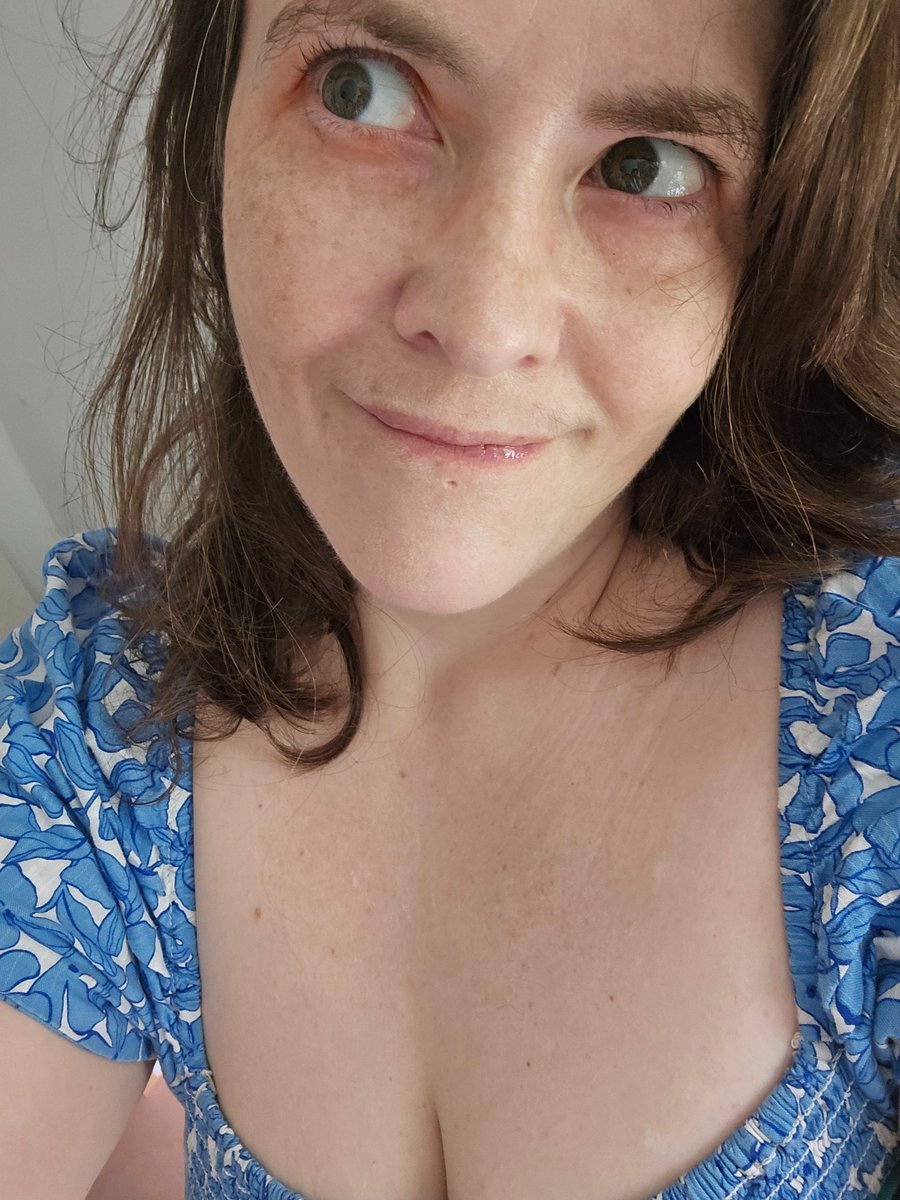 Silliestsally tweet media