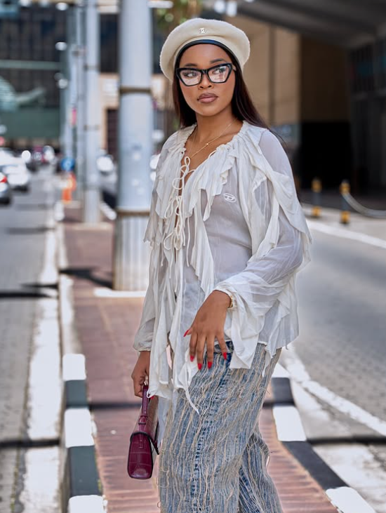 JasmineSiko's tweet photo. Award Winning Fashion Influencer 😍

TSATSII MADIBA X DIESELSA
#TsatsiiMadiba #BBMzansiS6 https://t.co/mNY6bSMjeq
