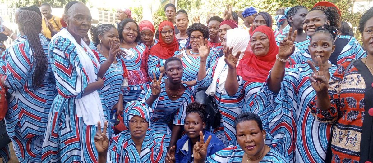 Msiwe wanyonge dada zetu,mama zetu wa Chadema sisi raia wema tunawapenda sana.

Happy women's day kwenu wote  💕
