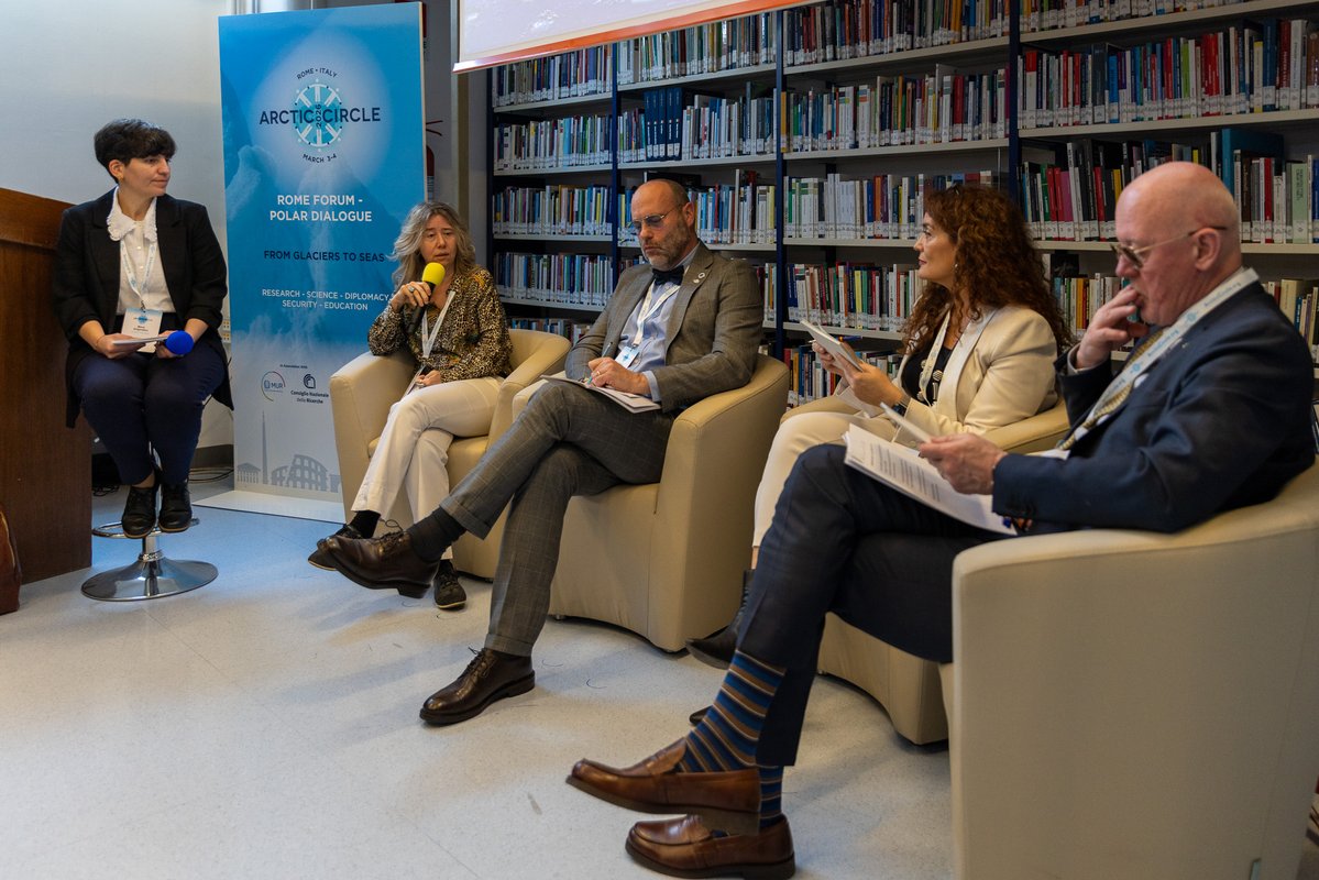arcticcircleorg's tweet photo. Europe’s Polar Research!

Why sustained investment in polar science remains critical for Europe’s resilience and security ❄️ 

#ACRF26 🇮🇹

@EuPolarBoard @CienciaGob @RannisIceland @EU_Commission @cnrisp #ACRF26 https://t.co/6QQqnXvlLm