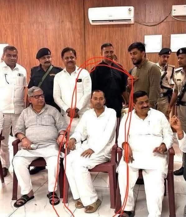 🇮🇳 Avi Dandiya tweet media