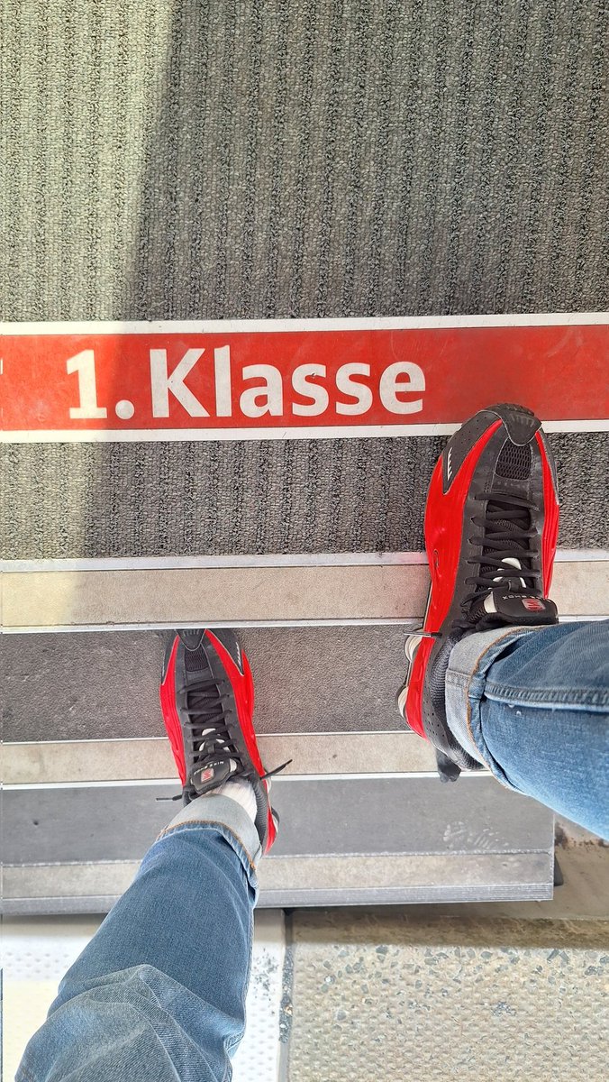 SneakTraveller's tweet photo. Where I belong. And you belong to Me.
#Master #Alpha #Dom #Deutschland #ICE #train #Bahn #1class #Luxury #Travel #reimburse #FinDom #PayPay #humanATM #Nike #kissMyAirs #lickMySoles @CashSlaveSneak1 @alphaxfindomrt @alphas_rt @RT4Kings @FindomAlphaRT https://t.co/AkpwnYEexu