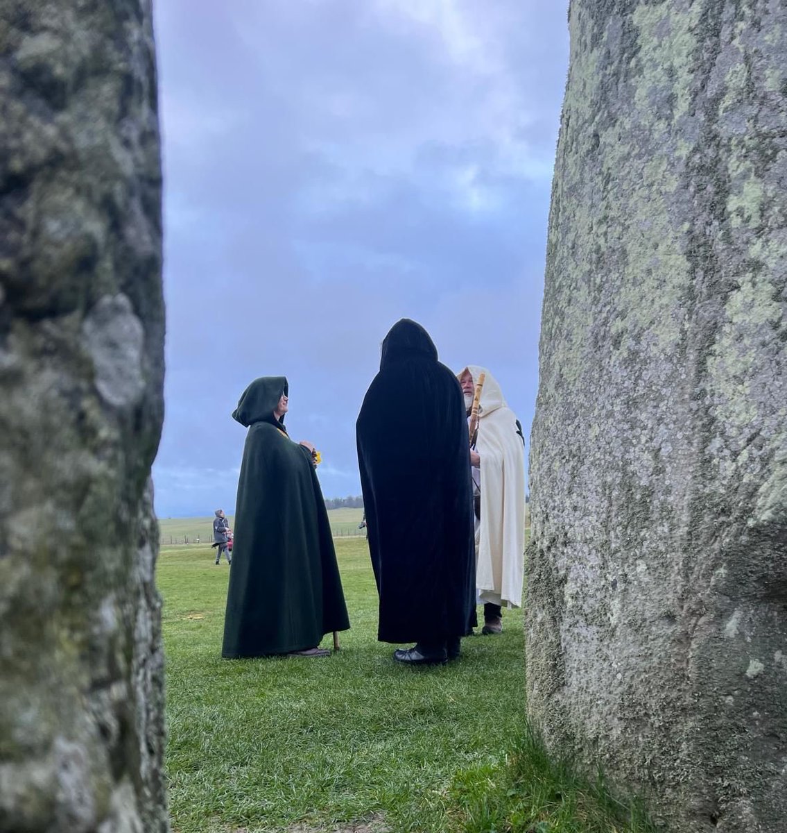 FollowDruid's tweet photo. See you at Stonehenge soon #Equinox #FollowtheDruid #LiveStream 🙏 https://t.co/FQjPGmYPQ7