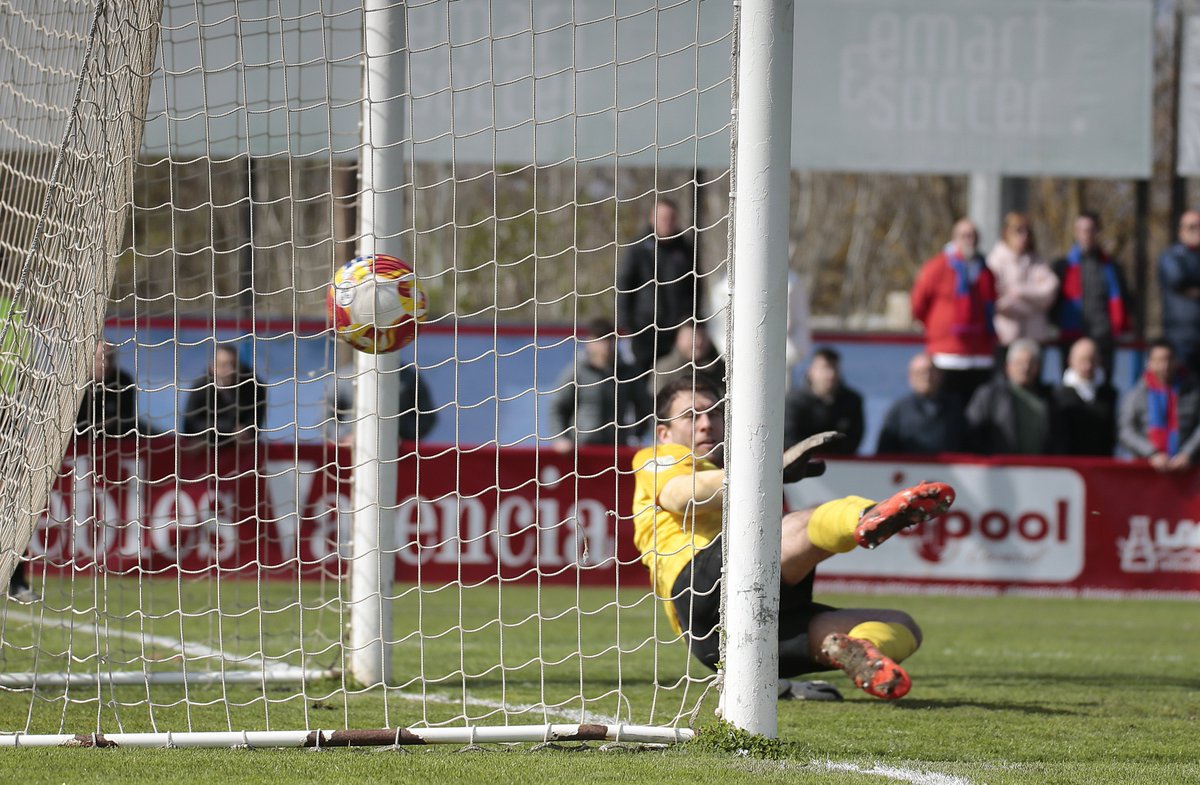 cdcalahorra's tweet photo. Así ha sido el gol de Aitor Ortega https://t.co/0vK8LfqRfd