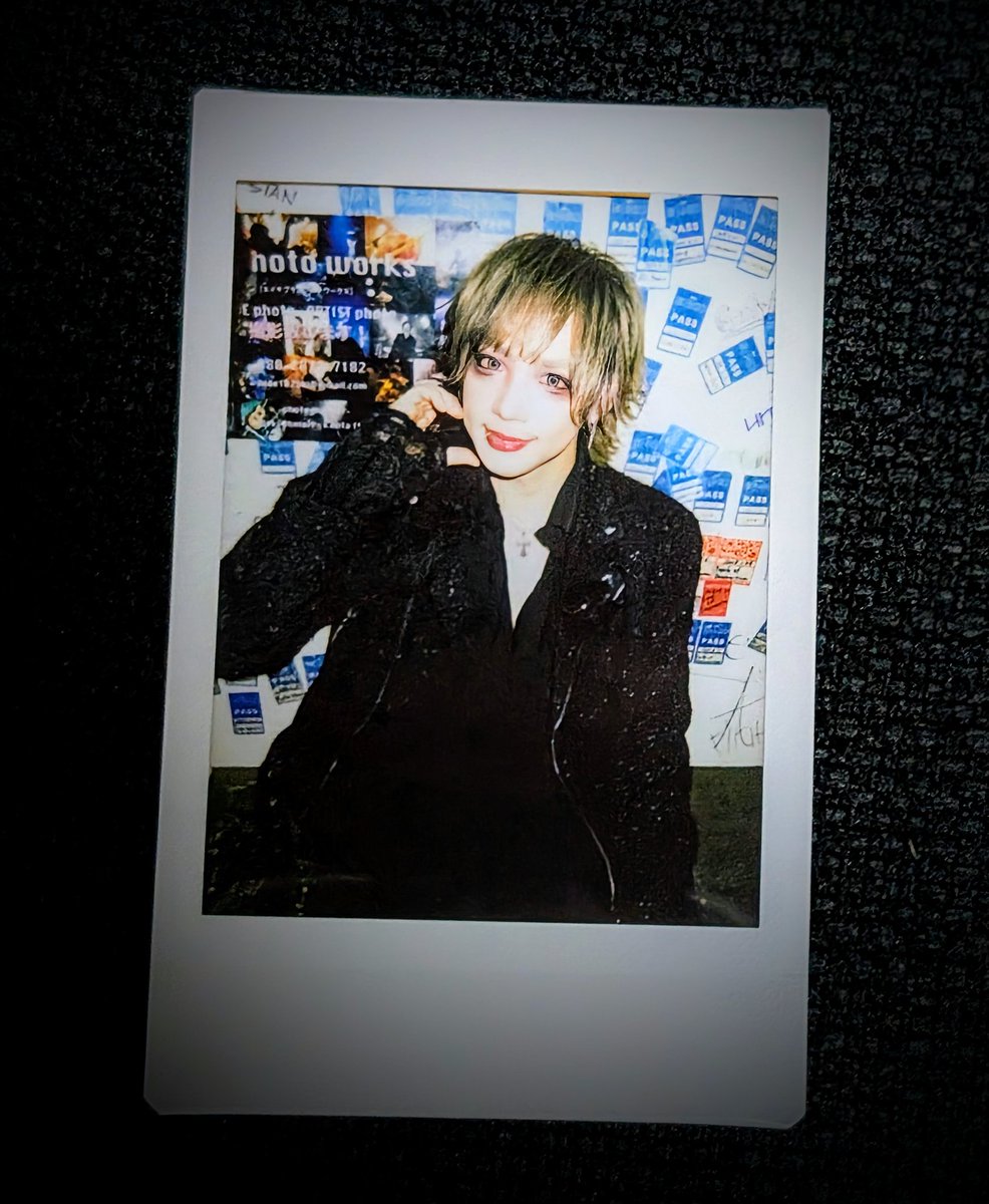 『ALL SONGS TOUR』2本目
club SONIC Mito撃破🔥36曲完走👻
「あの曲ここで来たか！」なんて瞬間もありつつ『Nightmare』もしっかり育ってきてる🌙
大学の帰り道、サビと歌詞が浮かんで
そのまま形になったのが「COLORS」。
今でもみんなが歌ってくれてるって素敵やなぁ。