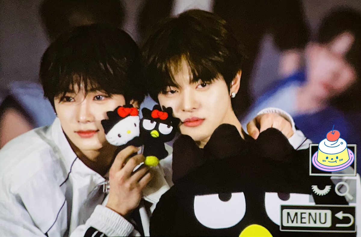 이푸딩 tweet media