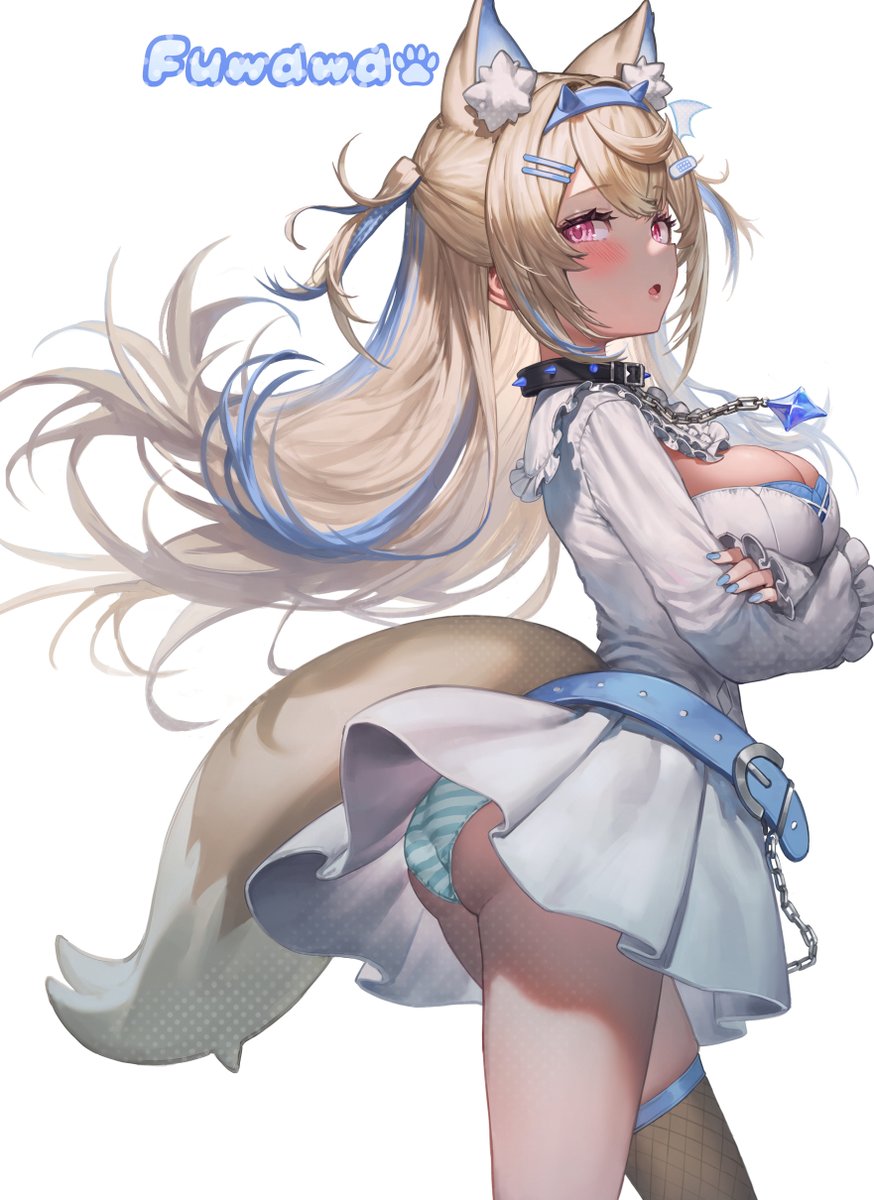 maro2ki3's tweet image. When Mococo moves aside… 
you might see something from Fuwawa…! 👀🐾