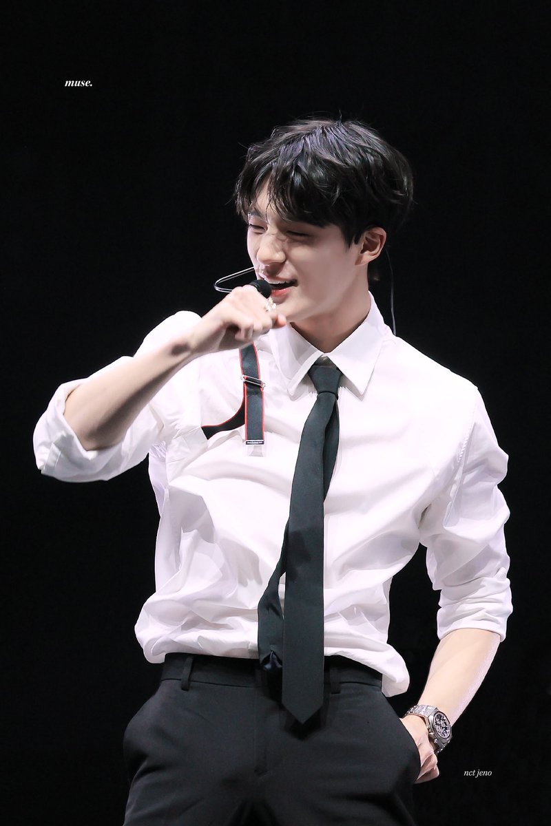 pyeeyp_'s tweet photo. 이인턴                              이대리 https://t.co/4N1kTqiGCz