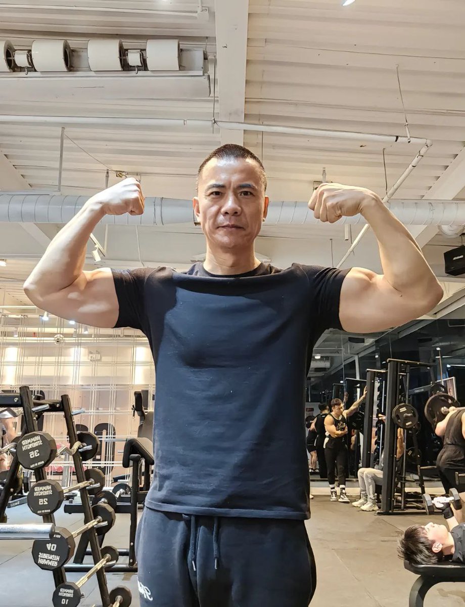 一曲千峰秀 tweet media