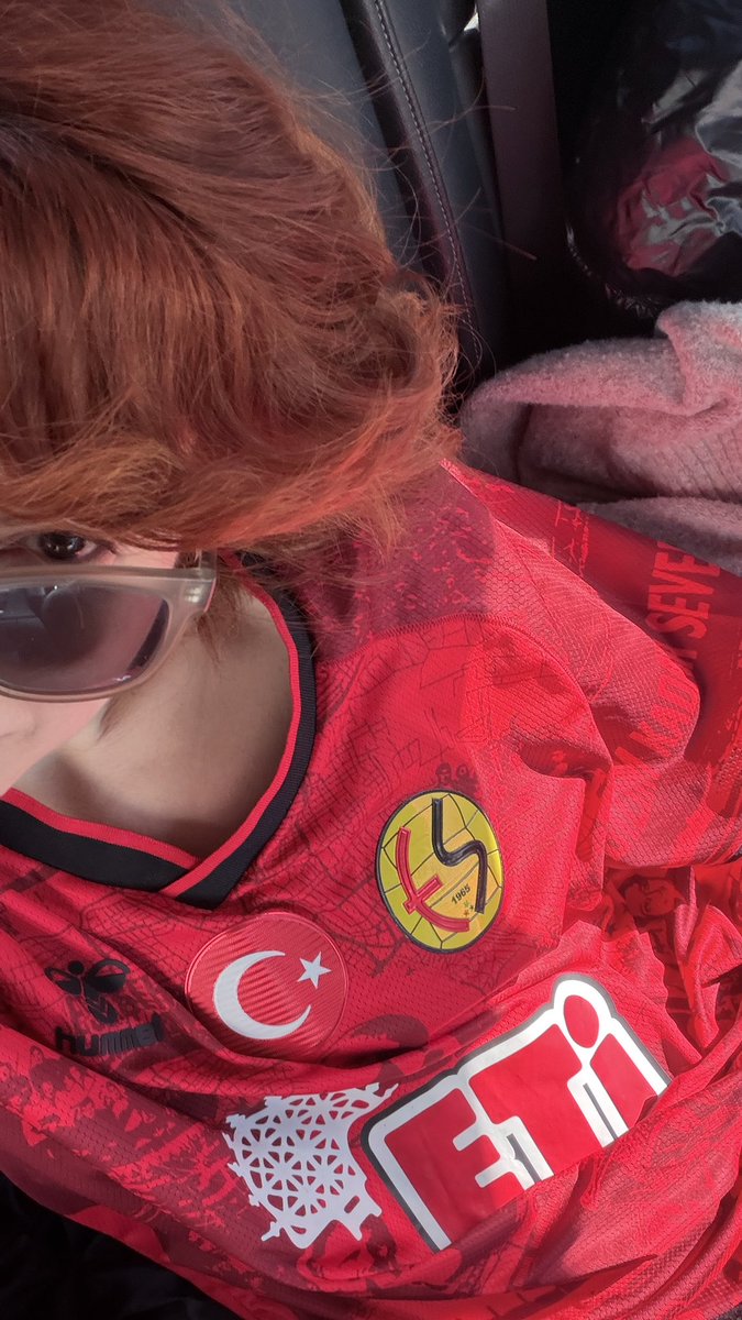 cocossplanet's tweet image. Olduk bakalım #eses