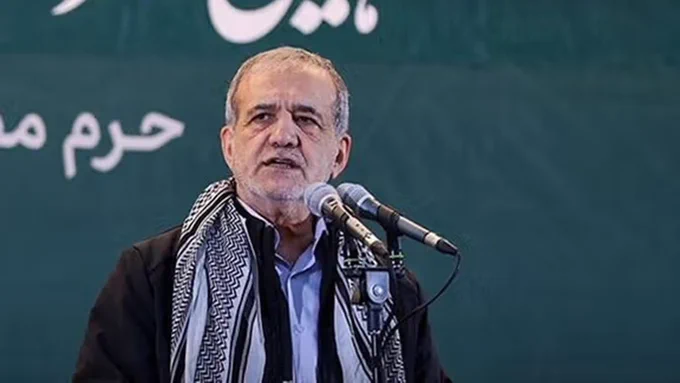 د ایران ولسمشر وايي دښمنانو د ده له خبرو ناسم برداشت کړی دی.