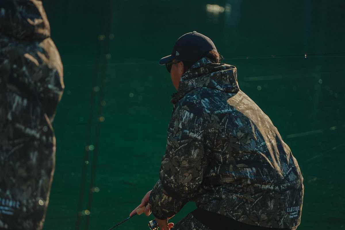 バヤシ tweet media