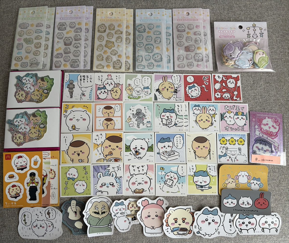 cosme0331's tweet photo. @__shiroma お返事ありがとうございます😊
この画像のグッズから選ぶということでいいのでしょうか？ https://t.co/lJJedsBXM0