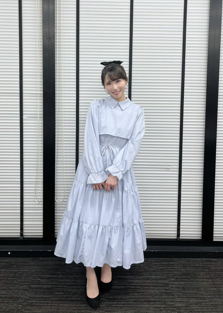 ←子供な感じ 大人な感じ→ どっちが好きですか⁉️ ✿ （同じ