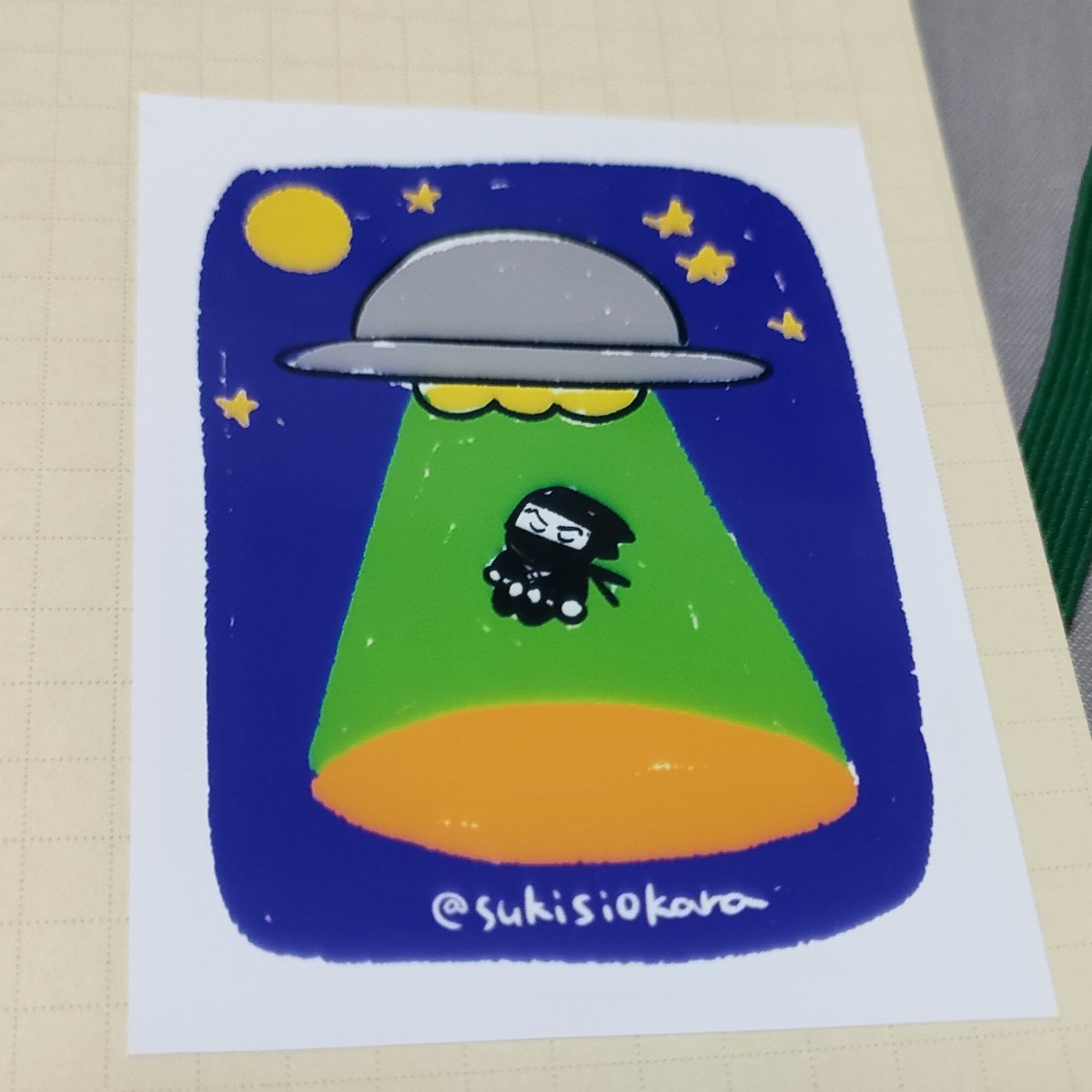 sukisiokara's tweet photo. ミニプリンターを買ったので試し刷りした！
自分の絵を手帳に貼ったの初めて☺🛸 https://t.co/xHEIcRe3vZ