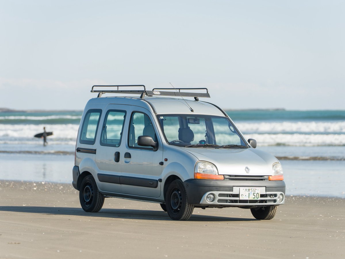 isophoto2000's tweet photo. 今日は近くに来たので千葉にある関東では珍しい車乗り入れ可能な飯岡海岸に行ってきました！

#飯岡海岸
#カングー
#コカングー https://t.co/WxO21d9WTF