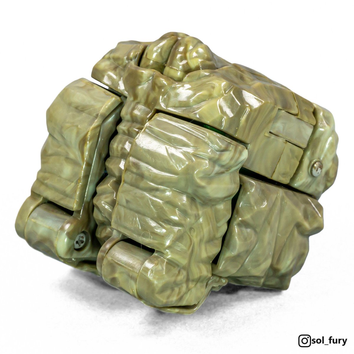 Sol Fury - Transformer of the Day tweet media