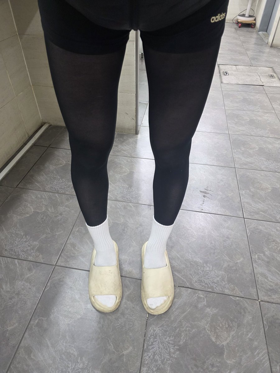 설이❄️ tweet media