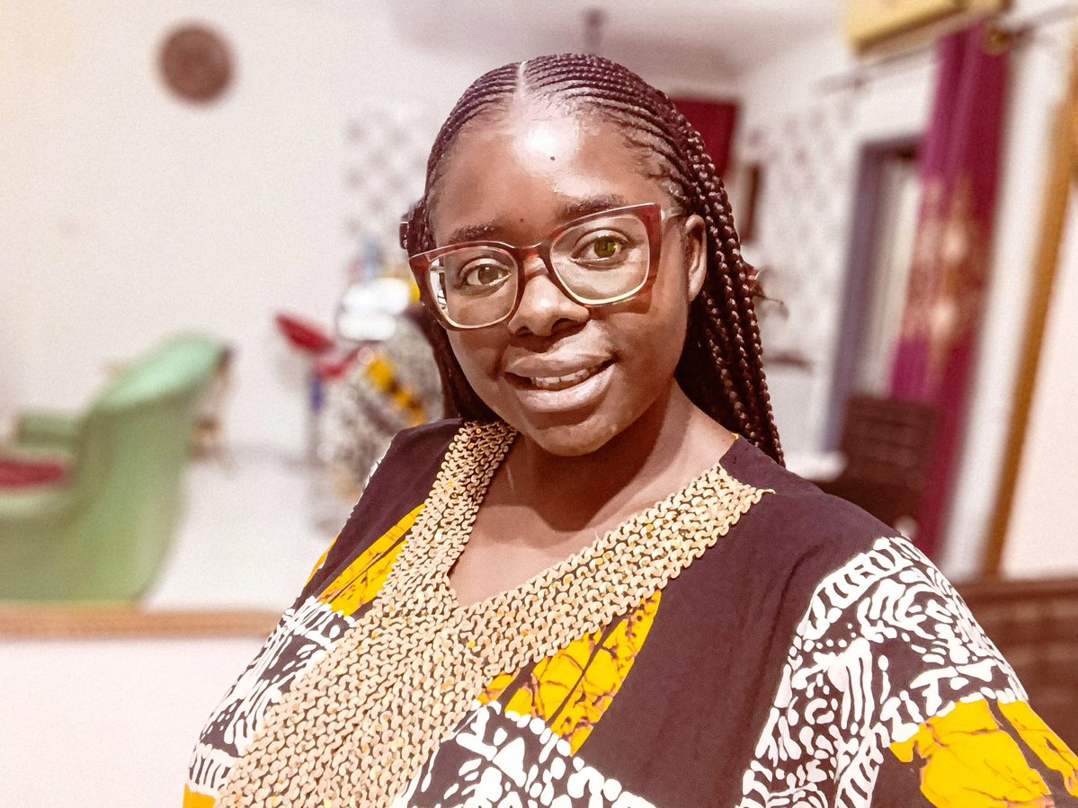 Claudia Viang tweet media