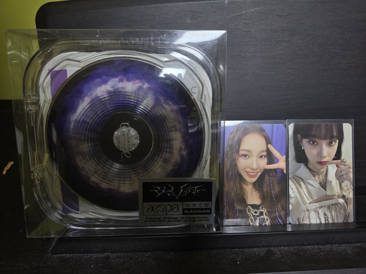 rlawnsrb_02's tweet photo. 에스파 미니 1집 앨범, 포카 일괄 양도합니다
Price- 0.7
https://t.co/5Z5DbgSbn6
에스파 aespa 시그 블랙맘바 카리나 지젤 윈터 닝닝
위플래시 아마겟돈 케타포 엠디 스엠 드라마 스미니 세비지
포에버 사웨 예사 럭드 포카 응원봉 앨포 팬미팅 콘서트 https://t.co/JOPe9hTVCQ