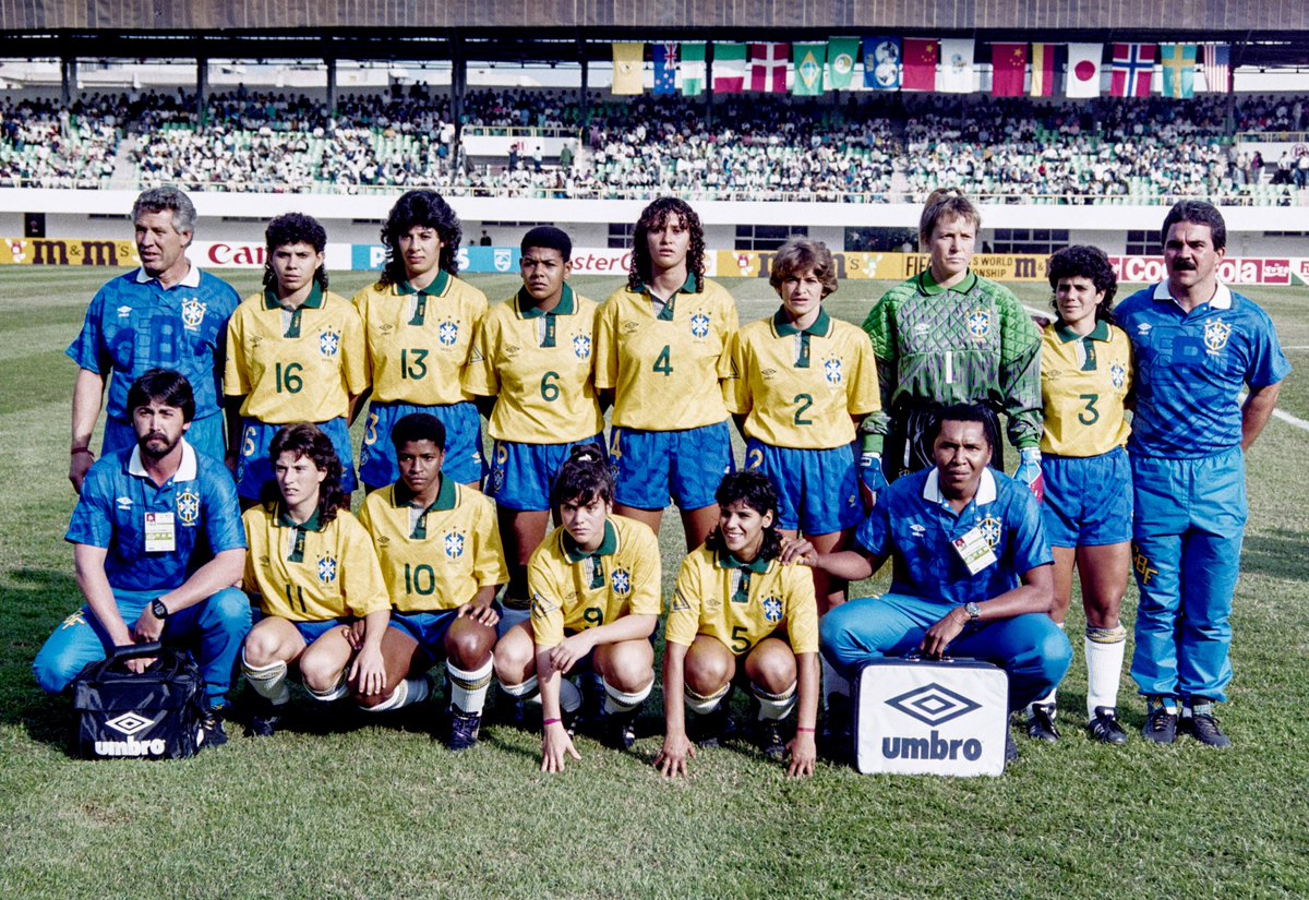 fifaworldcup_pt's tweet photo. AS PIONEIRAS 💫🇧🇷

Um registro da Seleção Brasileira na primeira Copa do Mundo Feminina em 1991. #FIFAWWC https://t.co/dyXlu7yCmO