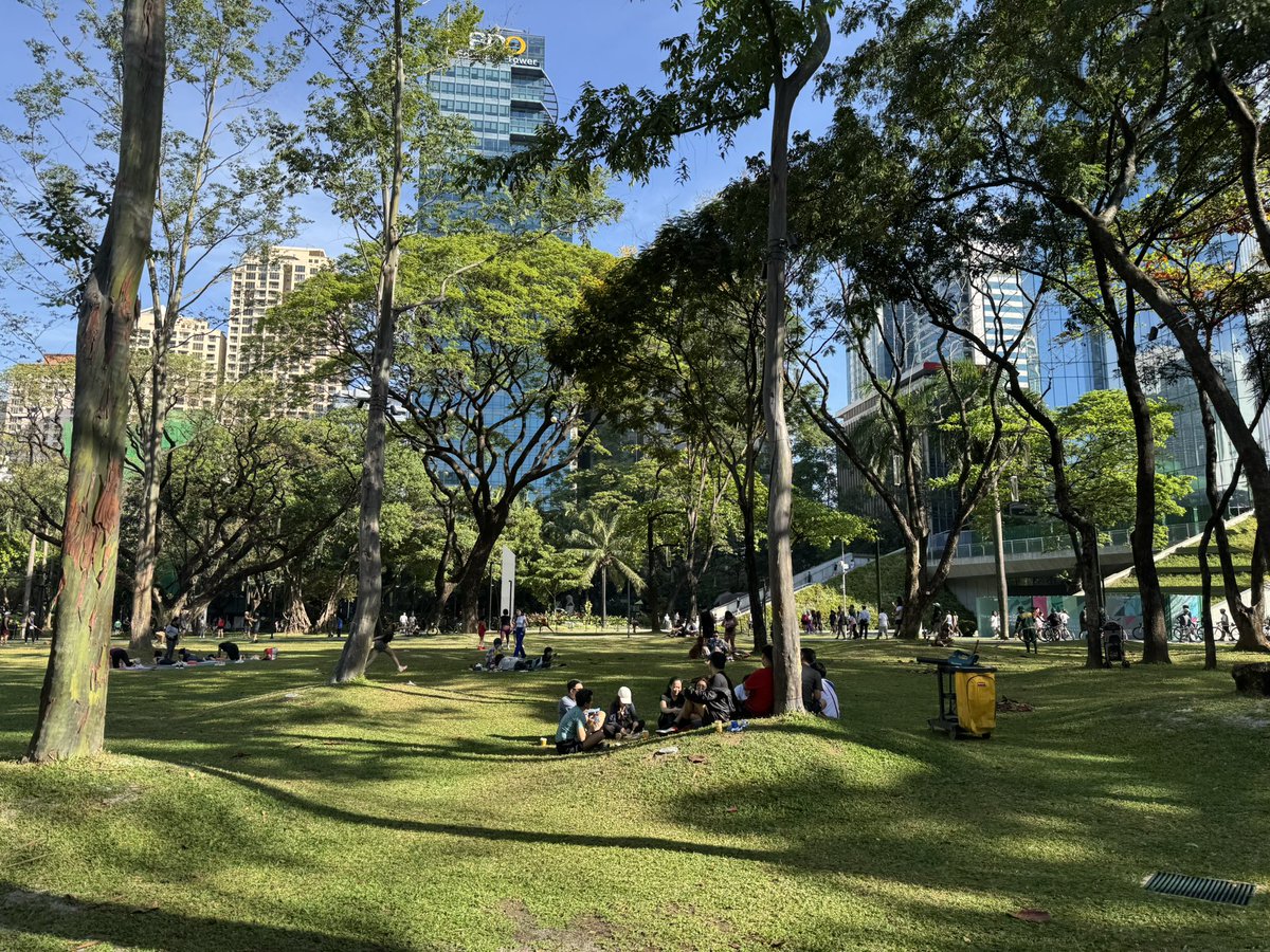 nonoinkyoto's tweet photo. makati mornings ☀️ https://t.co/ct1kcjetKg