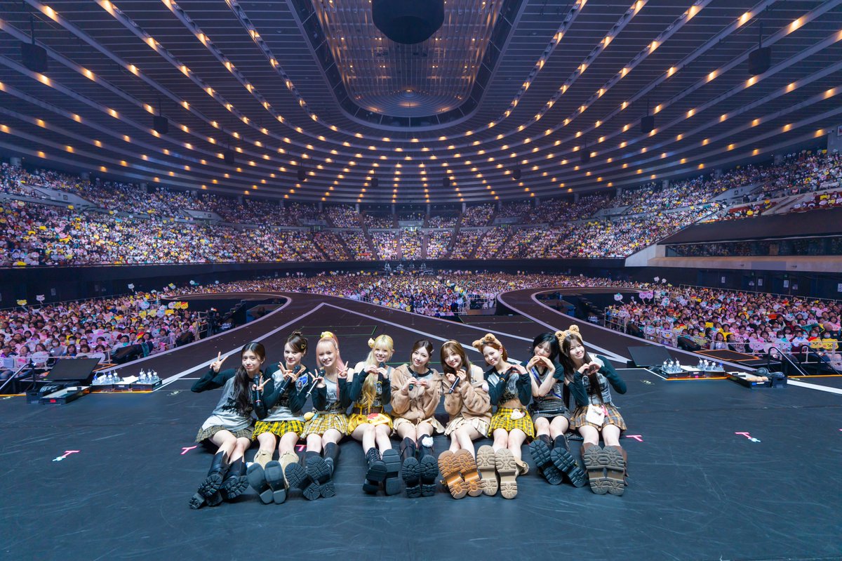 𝐍𝐢𝐳𝐢𝐔 𝐋𝐢𝐯𝐞 𝐰𝐢𝐭𝐡 𝐔 𝟐𝟎𝟐𝟔 “𝐍𝐄𝐖 𝐄𝐯𝐨𝐍𝐔𝐭𝐢𝐨𝐧"

[2026.03.08]
@ 大阪城ホール

#NiziU #ニジュー #니쥬 #WithU
#NiziU_tour #LivewithU2026 #NEW_EvoNUtion