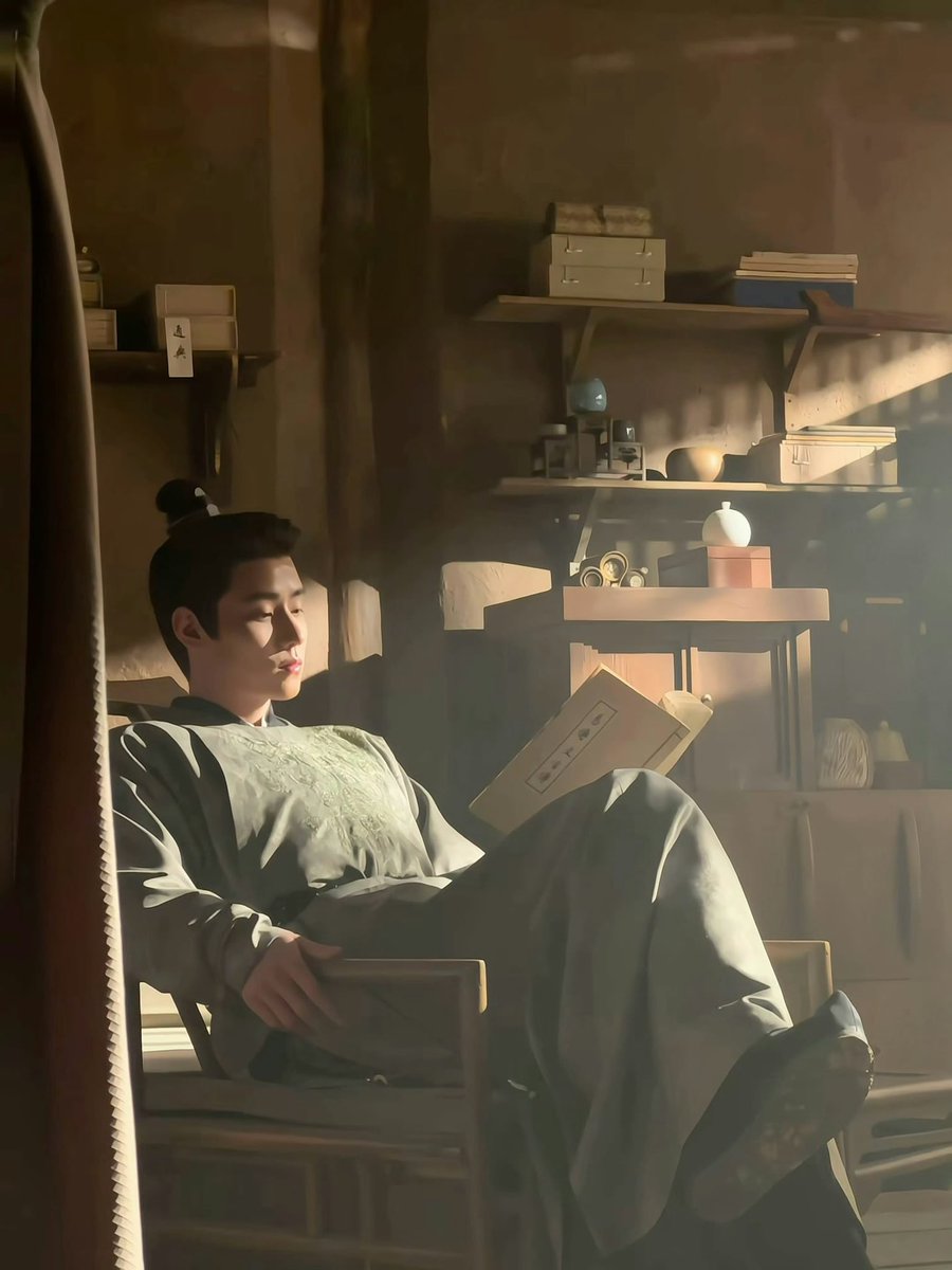 ฉันจะอดทน อดใจ กับสปอย ล่าหยก ได้อีกกี่วัน ทีมรอจบดูทีเดียว จะขาดใจจจจจจ
พระเอก กับ พระรอง นอนรอข้าไปก่อนนนนนน