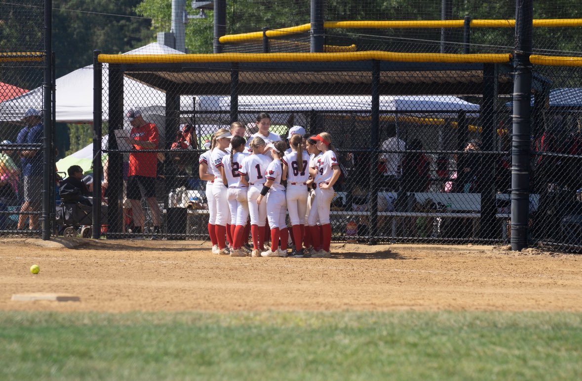 Jalayla2029's tweet photo. Wishing all my Glory teammates good luck in their high school seasons‼️@vaglory2011 @NatalieW2029 @malaikahaque @madsfoster2030 @DevAnd2030 @EmilyR2030 @livdietz @JuliannaRo60054 @AlexaA2029 @PaytonBerr2029 @AddieCush2029 https://t.co/tIMizbxZaV