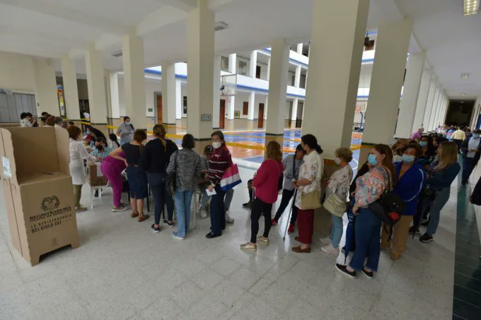 WWElections's tweet photo. Jornada Electoral 🇨🇴🗳️
41 millones habilitados 
13.700 puestos de votación 
125.259 mesas

#EleccionesColombia2026 https://t.co/yRHPQH5WlX