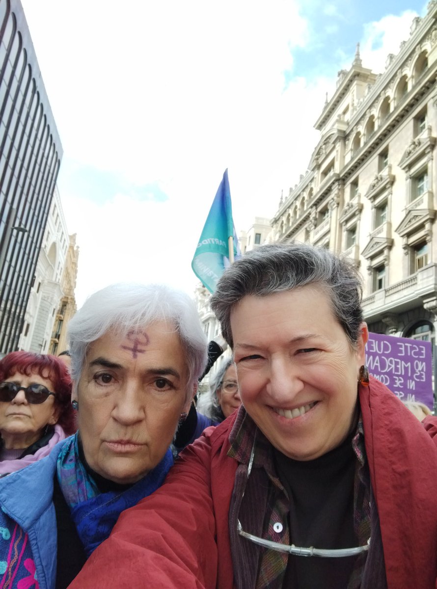 Amigas a las que me encuentro en la manifestación del 8M ( la abolicionista, claro): Pilar Aguilar, presidenta del Partido Feministas al Congreso <a href="/feministas_cong/">Partido Feministas Al Congreso</a>