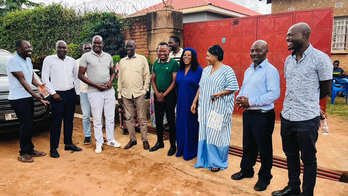 Mr & Mrs Nyambi tweet media