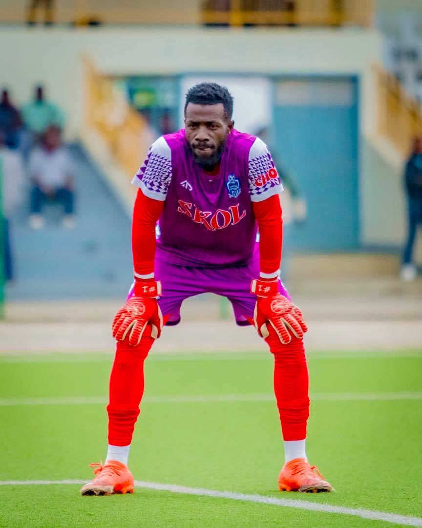 rayon_sports's tweet photo. #RPL || #ETRAY

Warm up done ✅ https://t.co/XMJq1WCQV2