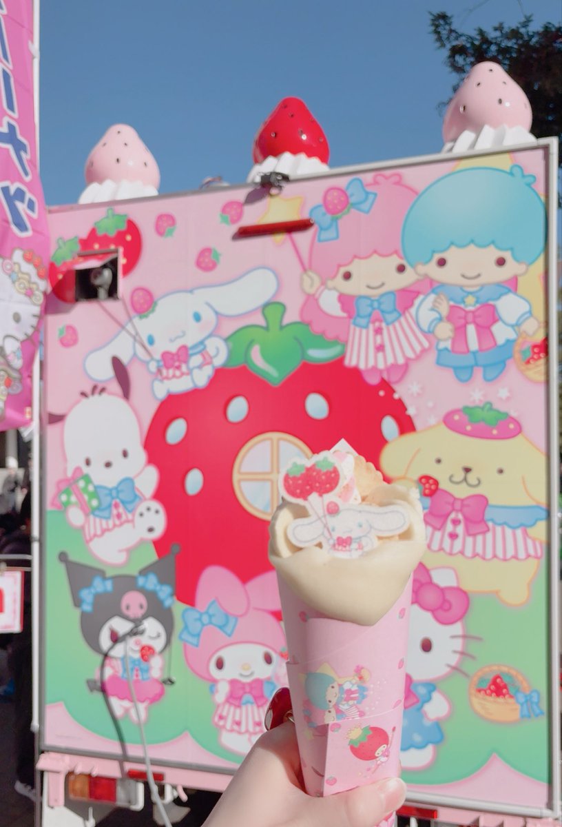 どこ見ても全部かわいかった〜🍓✨✨
いちごのお家は田園調布にあった時伺っていたので、期間限定でも復活してくれて嬉しい🥰通います🎀