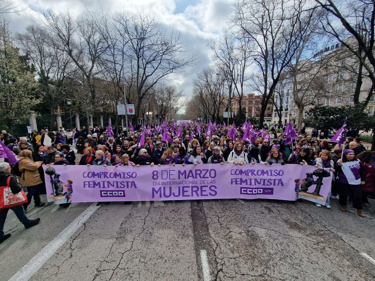 CCOO's tweet photo. @CarolinaVidal_L @RevTrabajadora @CCOOMadrid @palomalopezB @reporterortega 🟣 Frente a su odio, nosotras ponemos nuestra alegría. Frente a sus ganas de destruir, nuestra capacidad de construir.
#8M2026 #8MCCOO #FeminismoSindical #PoderDeLasMujeres #PoderQueConstruye https://t.co/3k9URDRXuT